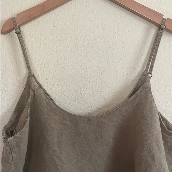 Casual Olive Button-Down Camisole - Picture 5 of 6